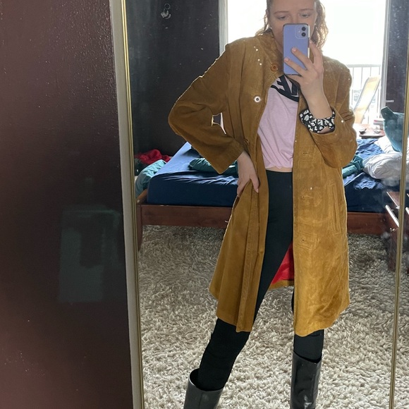 Suede coat - Picture 2 of 12